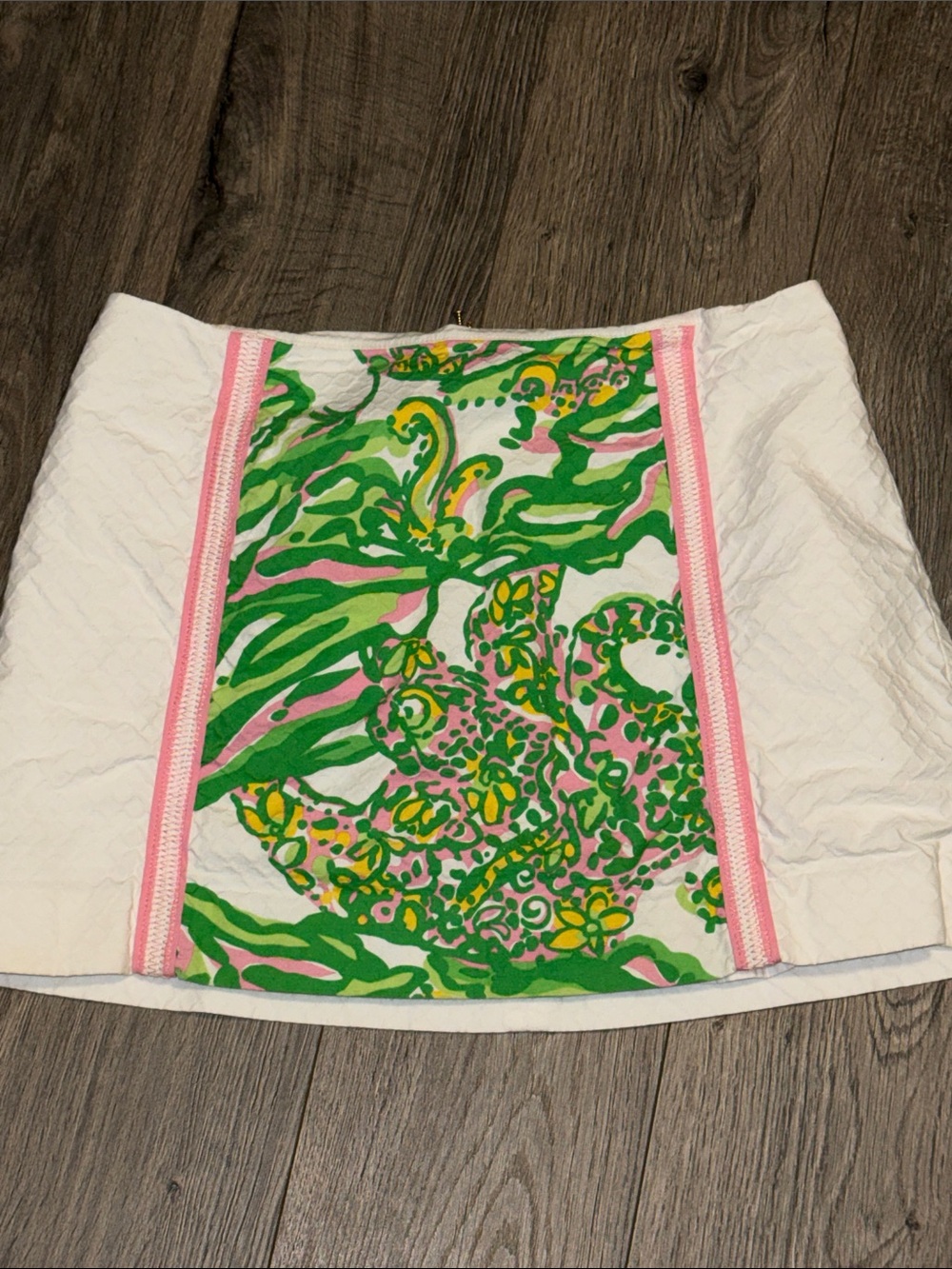Lilly Pulitzer White Mini Skirt with Pink Label
